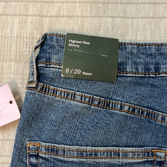 NWT Wild Fable women’s blue jeans. Highest rise skinny. Size 8 - Picture 4 of 6